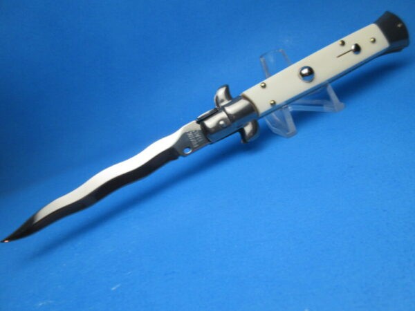 Frank Beltrame  9" Camel Bone Kriss Switchblade - Image 2